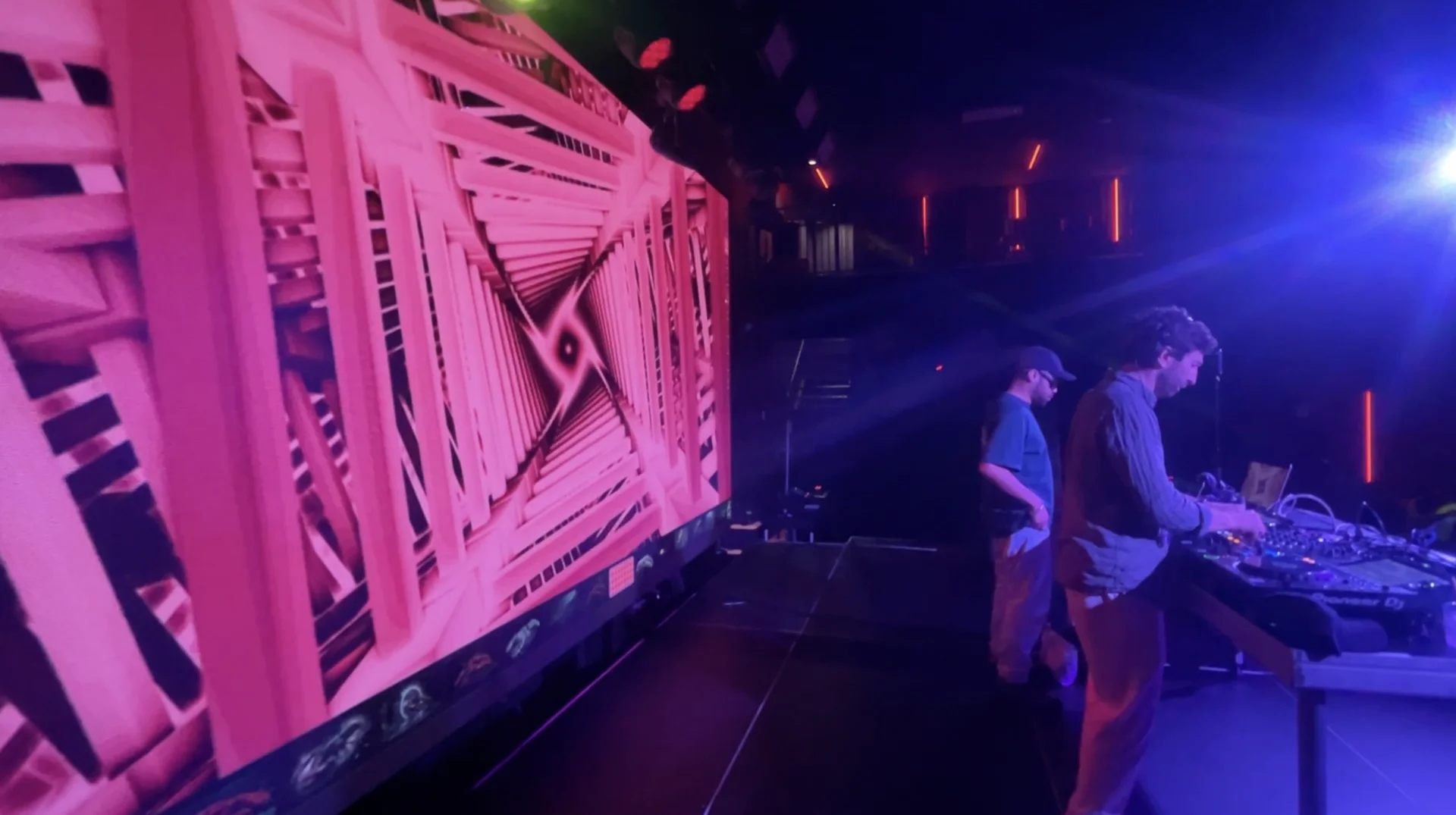 Audio-reactive shader performance